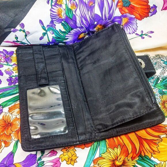 Vera Bradley Black Quilted Microfiber Long Wallet - Picture 5 of 7